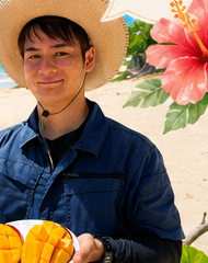 さかえ果樹園の生産者